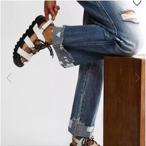 Sorel Roaming Lace Leather Sandals in Whitw & Black, sz 10